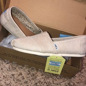 TOMS